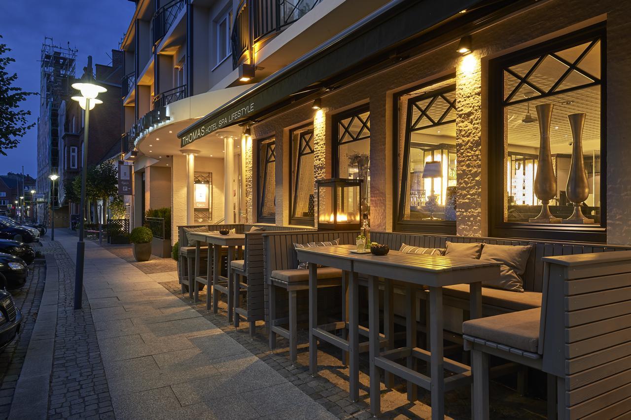 Thomas Hotel Spa & Lifestyle ฮูซุม ภายนอก รูปภาพ